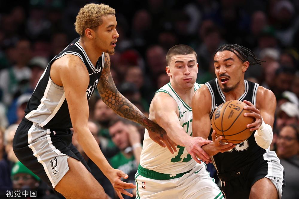 场上不可替 场上不可替