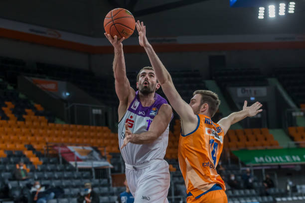 诺伊尔的伤 诺伊尔的伤