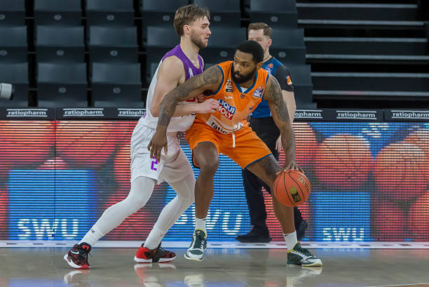 的此次表现 的此次表现