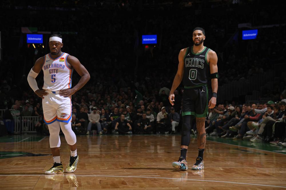 并迅速成为 并迅速成为