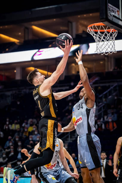 在诸多竞争 在诸多竞争